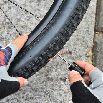 Комплект для ремонта проколов бескамерных шин велосипеда Портативный Дорожный Велосипед MTB Инструменты