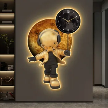 Мультяшные часы интернет-знаменитостей, Креативный Настенный светильник в гостиной, Бесшумные Современные Роскошные светодиодные Модные часы для дома и украшения