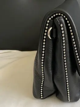 Женская черная декоративная двухслойная сумка через плечо с двойной цепочкой и бисером